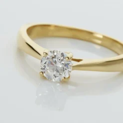 Discount Histoire d'Or Bague Solitaire Fiona Or Jaune Diamant Synthetique
