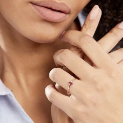 Histoire d'Or Bague Solitaire Goutte or jaune rubis