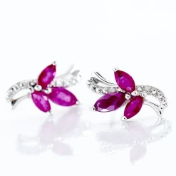 Discount Histoire d'Or Boucles D'oreilles Puces Angie Or Blanc Diamant Et Rubis or blanc rubis