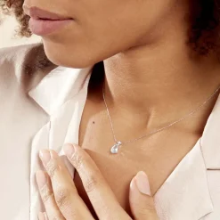 Outlet Histoire d'Or Collier Yrene Or Blanc Topaze or blanc topaze bleu london