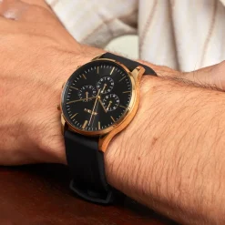 Clearance ARCTIK Montre Escale Noir cadran doré fond noir bracelet plastique noir