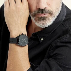 New HUGO BOSS Montre Boss Champion Noir cadran noir fond noir bracelet cuir noir