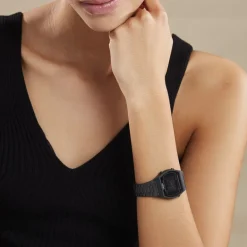 Best CASIO COLLECTION Montre Vintage Noir cadran noir fond noir bracelet acier noir