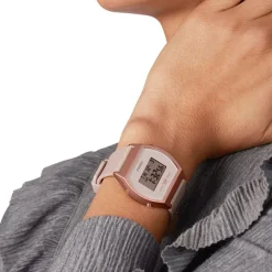 Online CASIO COLLECTION Montre Vintage Rose cadran rose fond rose bracelet résine rose