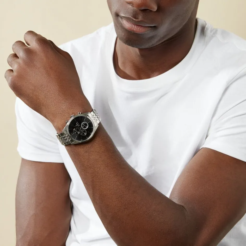 Outlet FESTINA Montre Timeless Chronograph Noir cadran argenté fond noir bracelet acier argenté