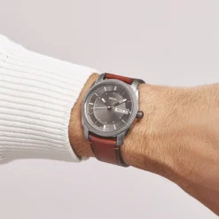 Sale FOSSIL Montre Machine Gris cadran gris fond gris bracelet cuir marron