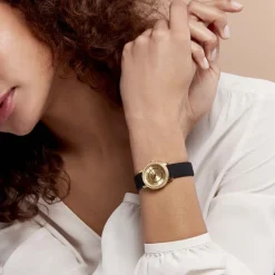 Clearance GUESS Montre Melody Champagne cadran doré fond champagne bracelet silicone noir