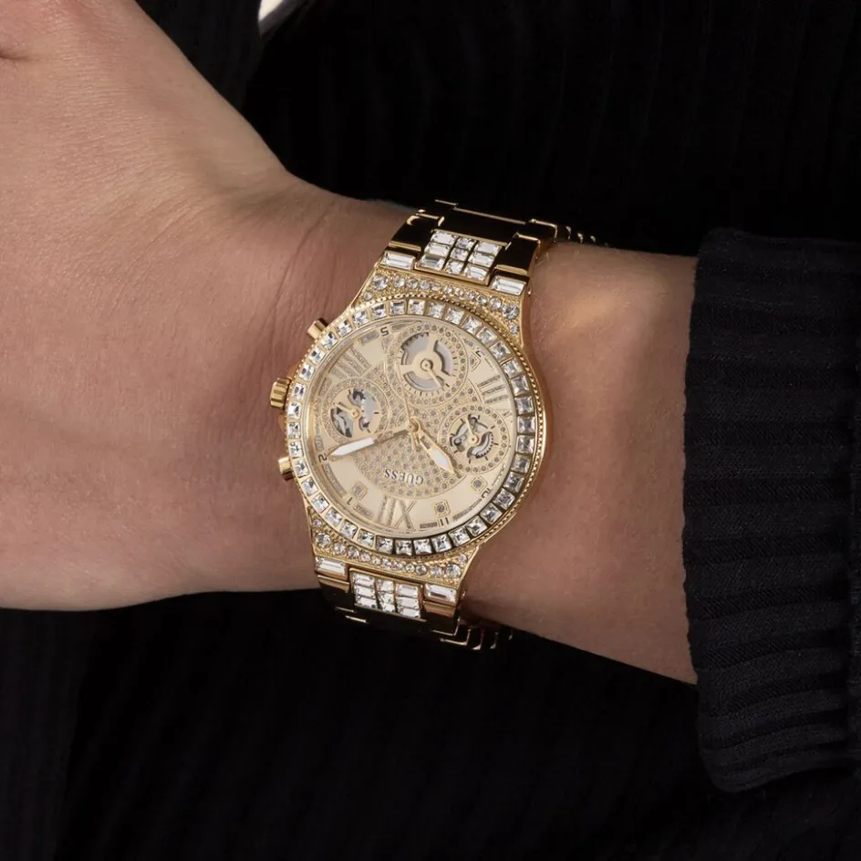 GUESS Montre Moonlight Champagne cadran doré fond champagne bracelet acier doré