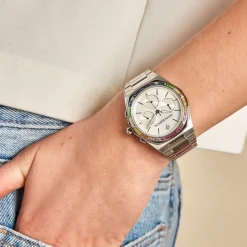 Outlet OLIVIA BURTON Montre Hexa Multifonction Argenté cadran argenté fond argenté bracelet acier blanc