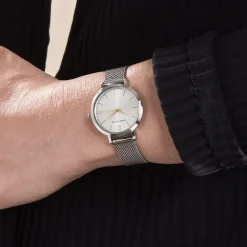 New PIERRE LANNIER Montre Chouquette Argenté cadran argenté fond argenté bracelet acier argenté