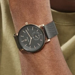 Discount PIERRE LANNIER Montre Woofer Noir cadran noir fond noir bracelet acier noir