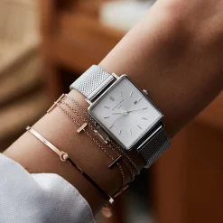 Sale ROSEFIELD Montre The Boxy Blanc cadran argenté fond blanc bracelet acier argenté