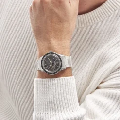 Discount SEIKO Montre Presage Noir cadran argenté fond noir bracelet acier gris