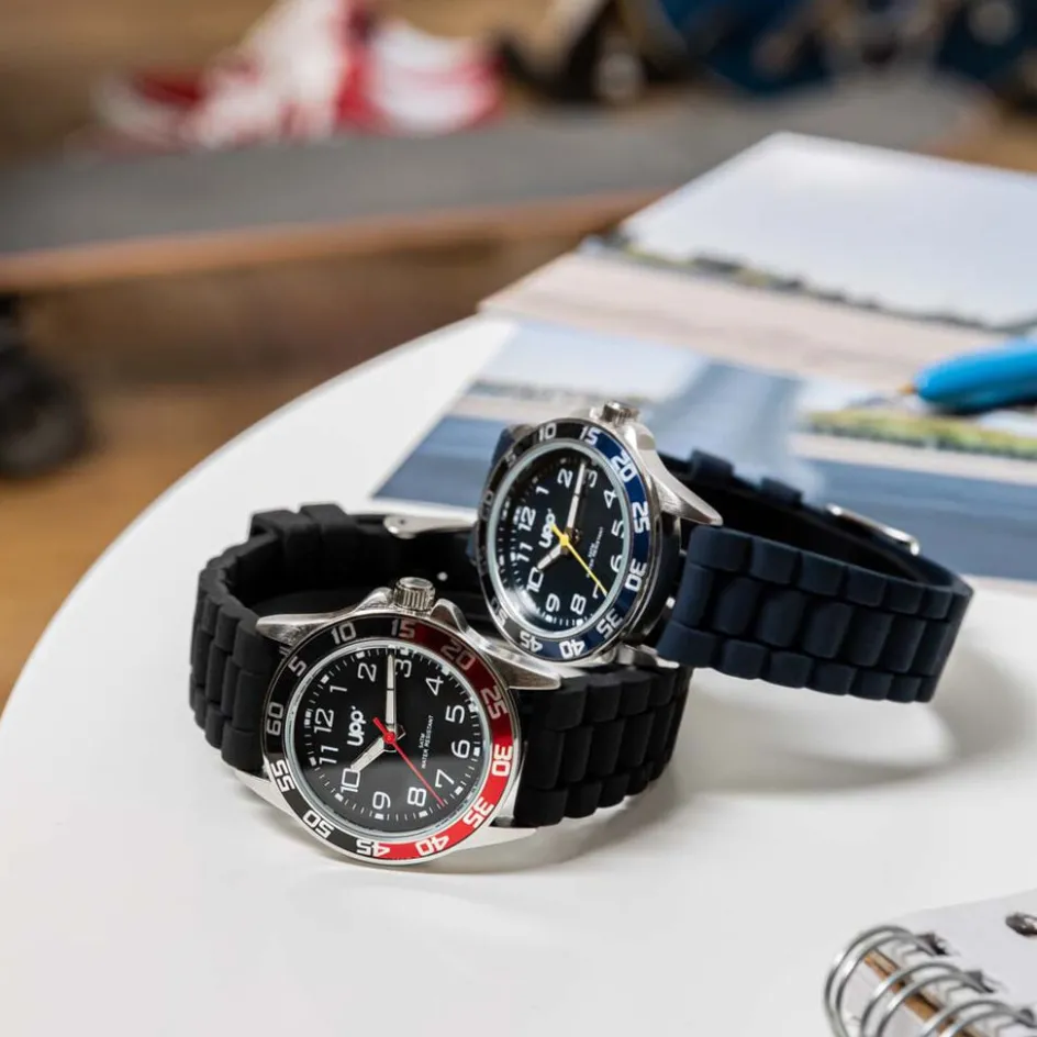 Outlet UPP Montre Axel Bleu cadran argenté fond bleu bracelet silicone bleu